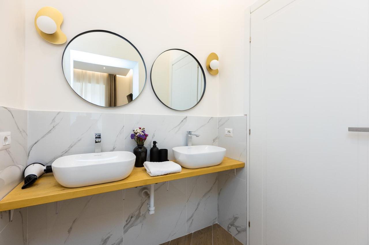 Colosseum Boutique Apartment Rom Exteriör bild
